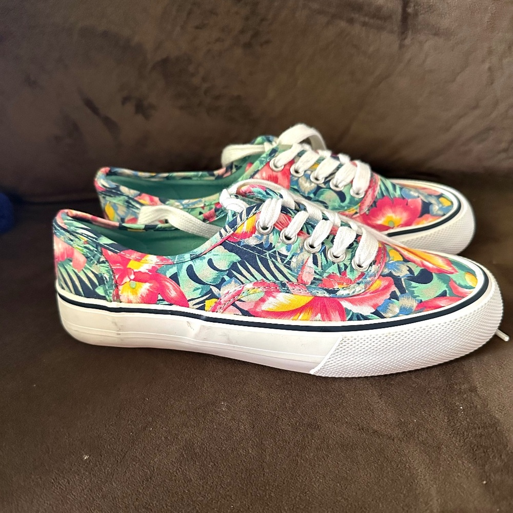 Mossimo Supply Co. Floral Print Canvas Shoes Sz 6 - Picture 2 of 7